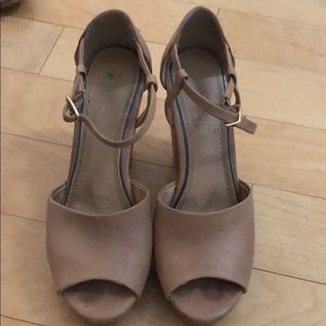 Splendid platform heels